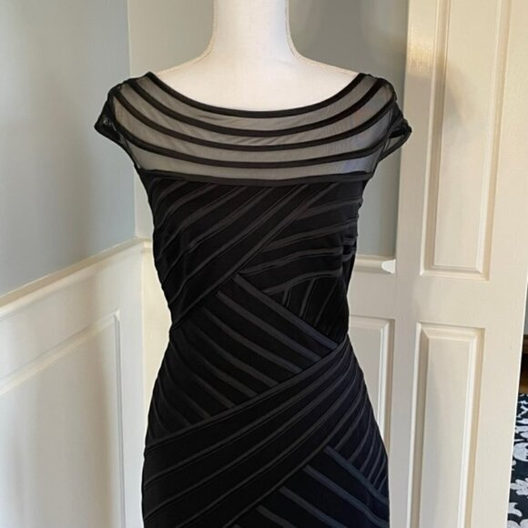 Tadashi Shoji Cocktail Dress LBD Day to Night Black Size Small - Picture 3 of 7